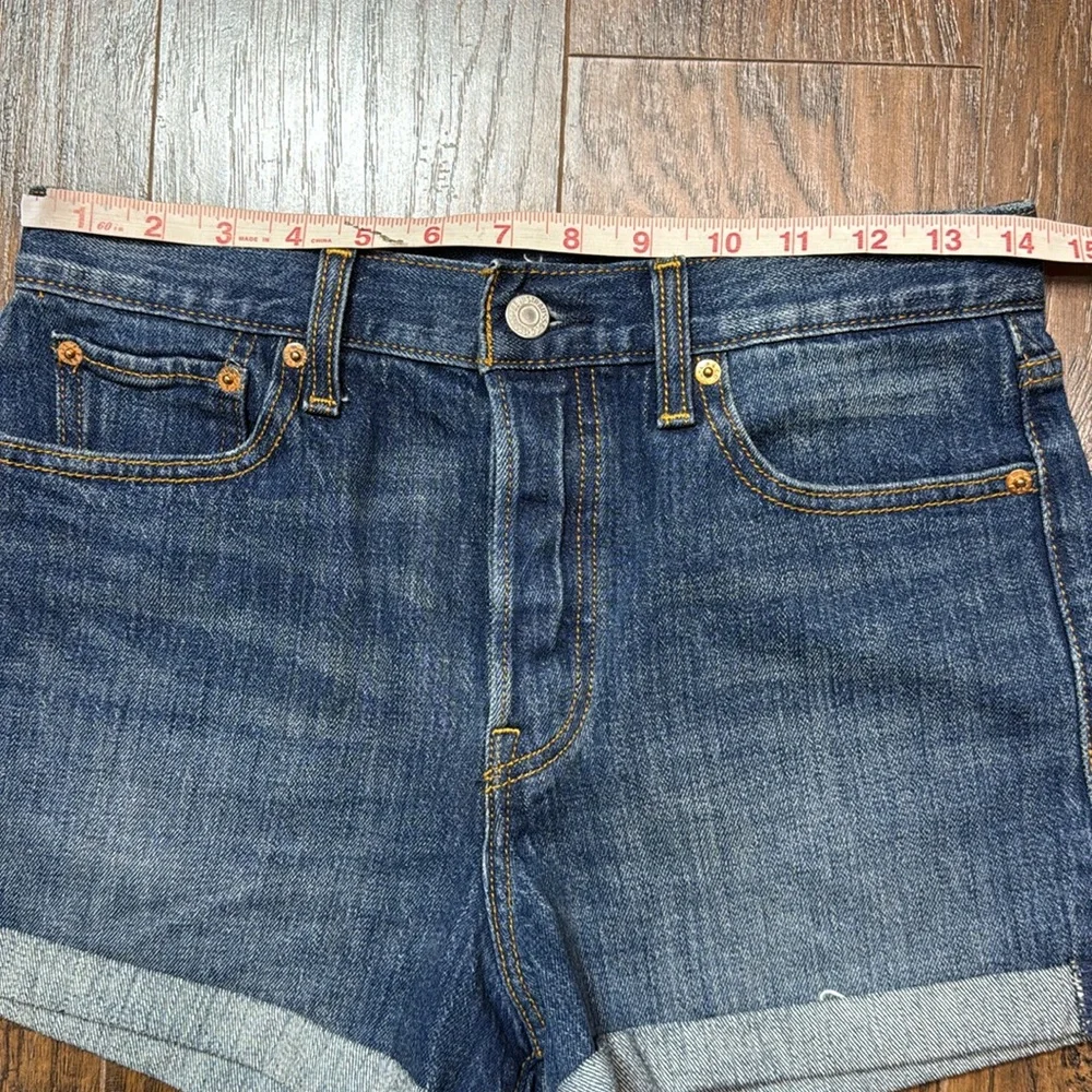 Levis nwt women